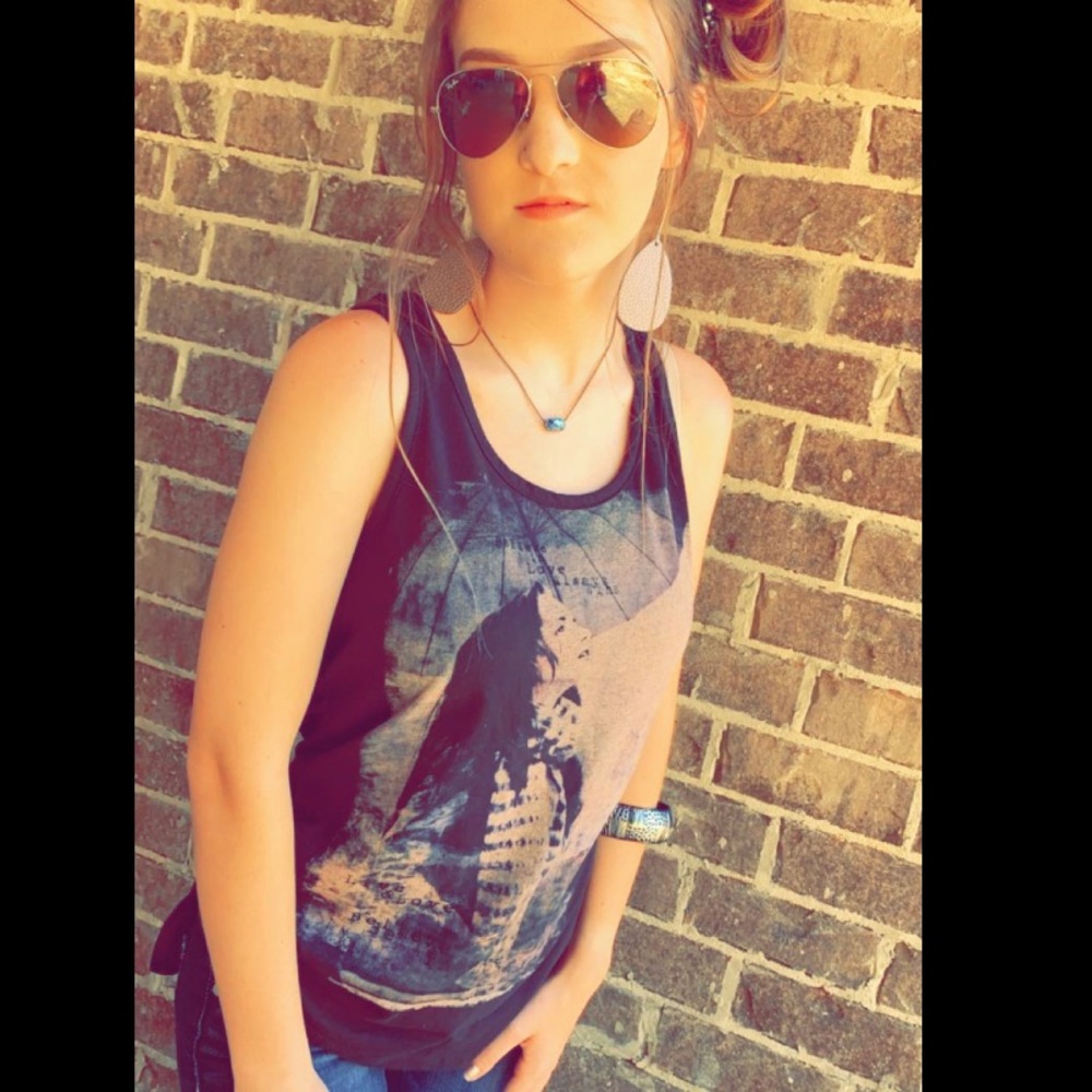 Trendy Tank - Picture 12 of 14